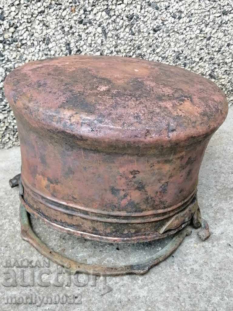 An old copper boiler, a pot, a malt, a baker with price 89.00 BGN | € 45.50 An old copper boiler, a pot, a malt, a baker with price 89.00 BGN | € 45.50