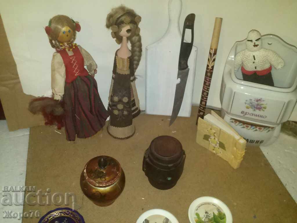 Delivery of Ethnographic Collector's LOT Delivery of Ethnographic Collector's LOT