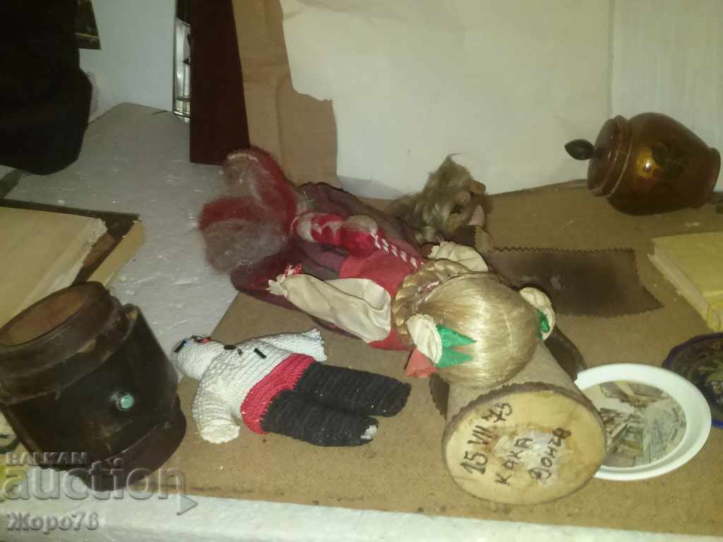 Ethnographic Collector's LOT - 6 Ethnographic Collector's LOT - 6