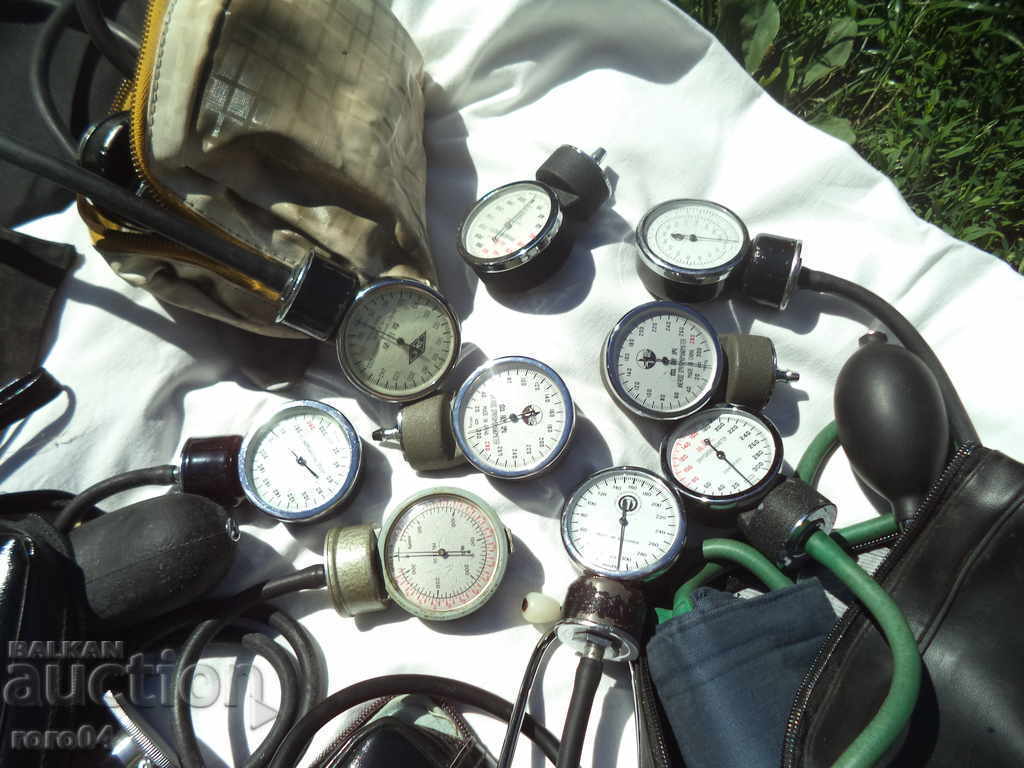 Auction BLOOD PRESSURE DEVICES - COLLECTION Auction BLOOD PRESSURE DEVICES - COLLECTION