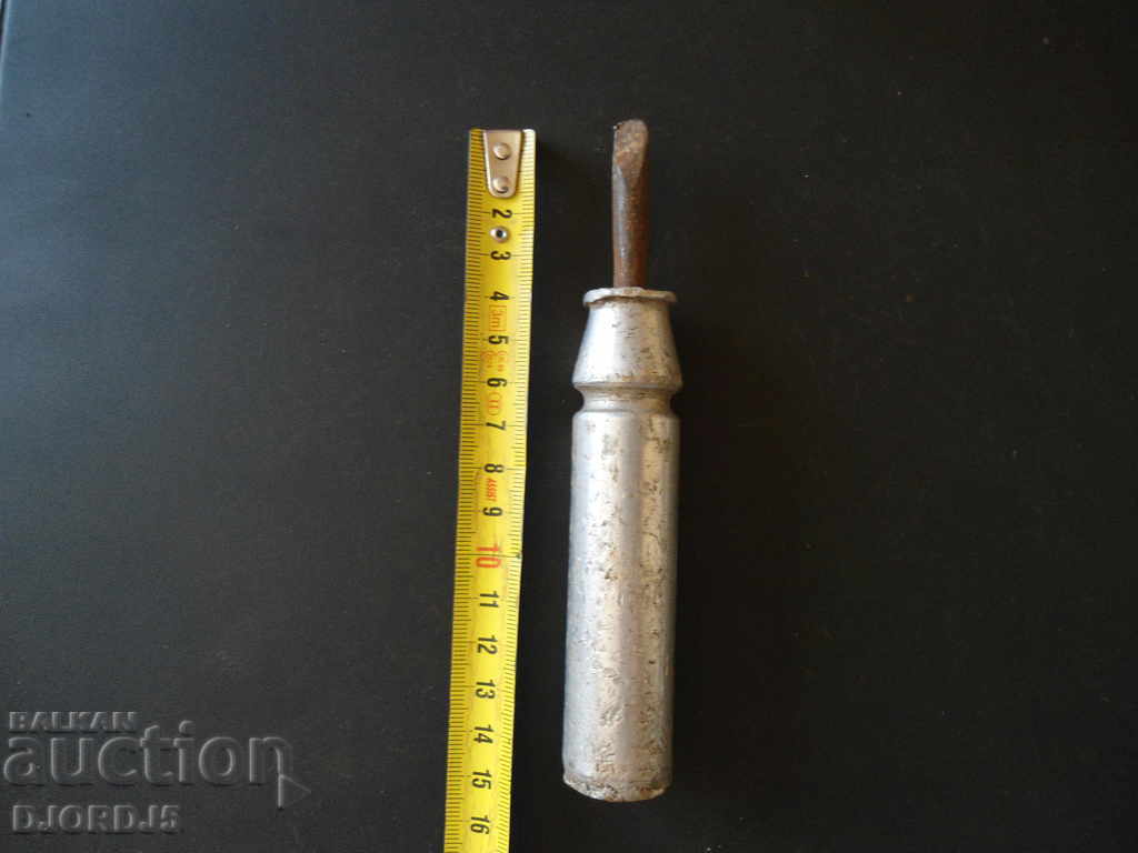 An old screwdriver - 5 An old screwdriver - 5