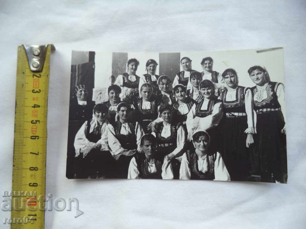 Auction  SAMOKOVSKI MOMI IN NOSIYA