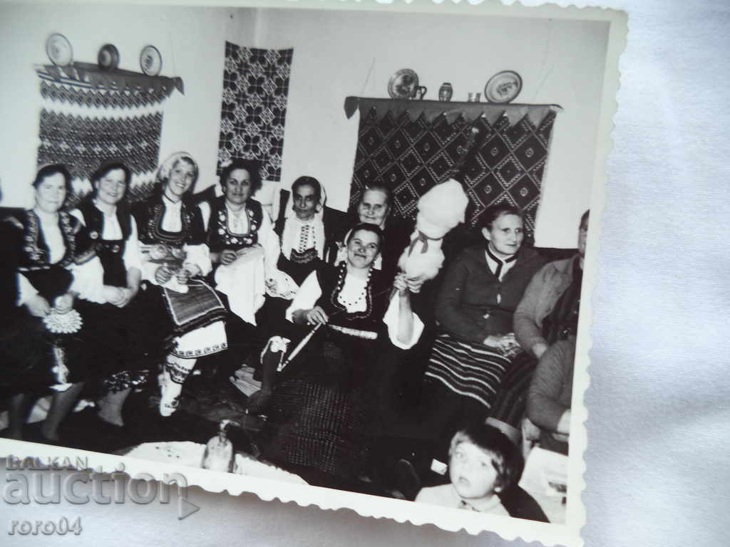 SAMOKOV MAMS / GRANDMOTHERS IN NOS - 7 SAMOKOV MAMS / GRANDMOTHERS IN NOS - 7