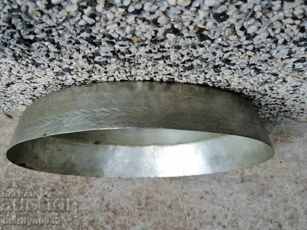 Delivery of Baked tray, copper pot, baker, sahane, honey, pan, tass Delivery of Baked tray, copper pot, baker, sahane, honey, pan, tass