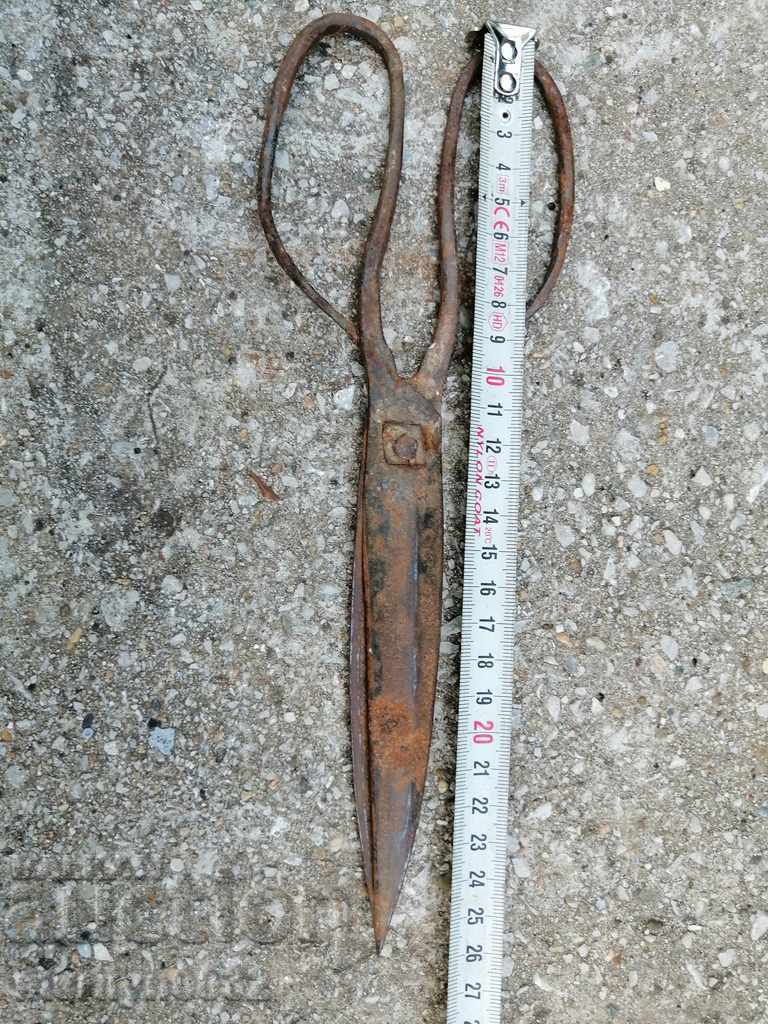 Delivery of Forged scissors old scissors