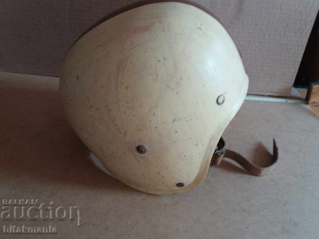 Old motorcycle helmet - read the auction carefully with price 22.99 BGN | € 11.75