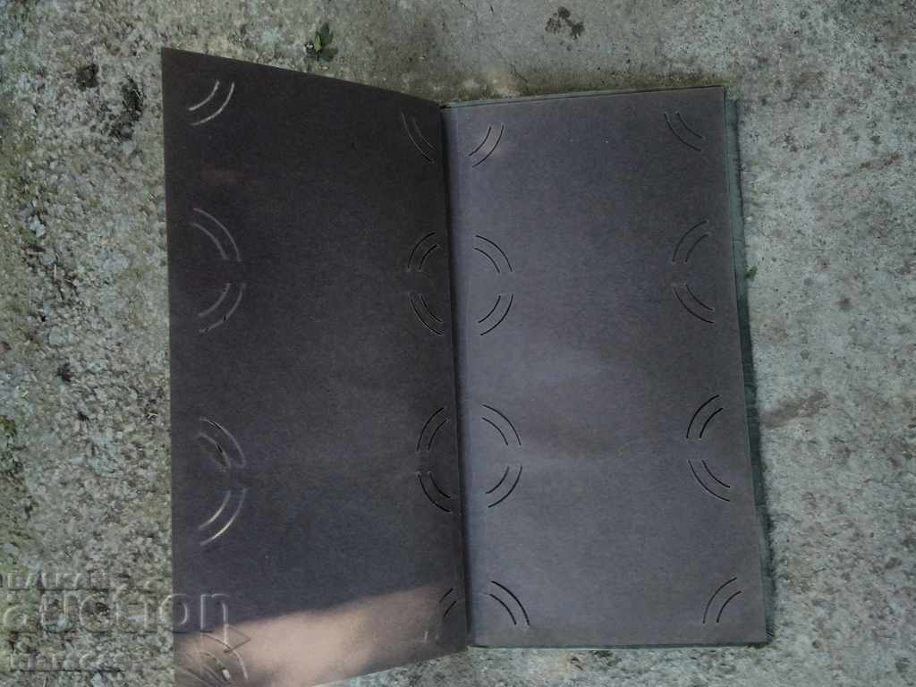 Auction Album for photos or cards Auction Album for photos or cards