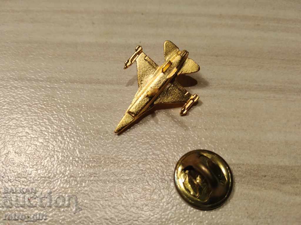 Auction I am selling badges, badges - 9 pcs, F-16. Rare! Auction I am selling badges, badges - 9 pcs, F-16. Rare!