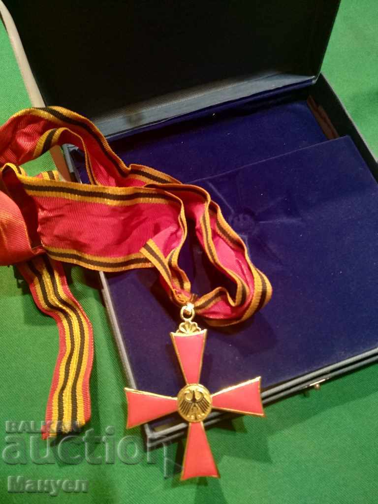 Auction  Federal Order of Merit for sale. RRRRRRR