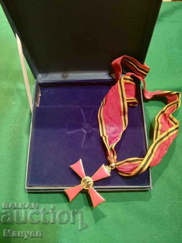 Delivery of Federal Order of Merit for sale. RRRRRRR