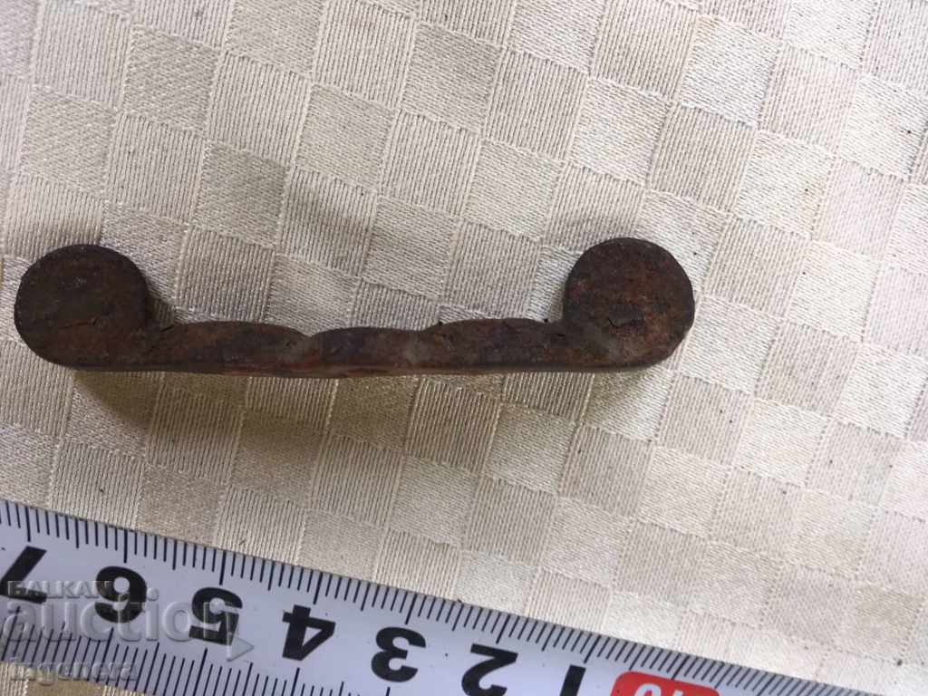 Το μάνδαλο από σφυρήλατο σίδερο είναι ΑΝΤΙΚ με τιμή 5.00 BGN | € 2.56 Το μάνδαλο από σφυρήλατο σίδερο είναι ΑΝΤΙΚ με τιμή 5.00 BGN | € 2.56