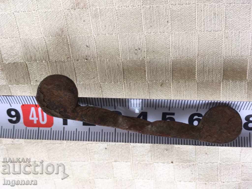 Δημοπρασία Το μάνδαλο από σφυρήλατο σίδερο είναι ΑΝΤΙΚ Δημοπρασία Το μάνδαλο από σφυρήλατο σίδερο είναι ΑΝΤΙΚ