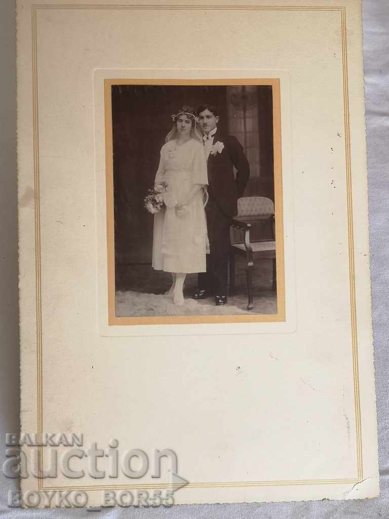 Fotografie de nuntă a cartonului din anii 30 ai secolului trecut
