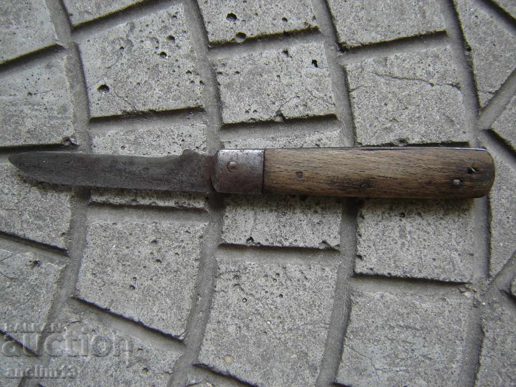 Auction AN OLD POCKET KNIFE Auction AN OLD POCKET KNIFE