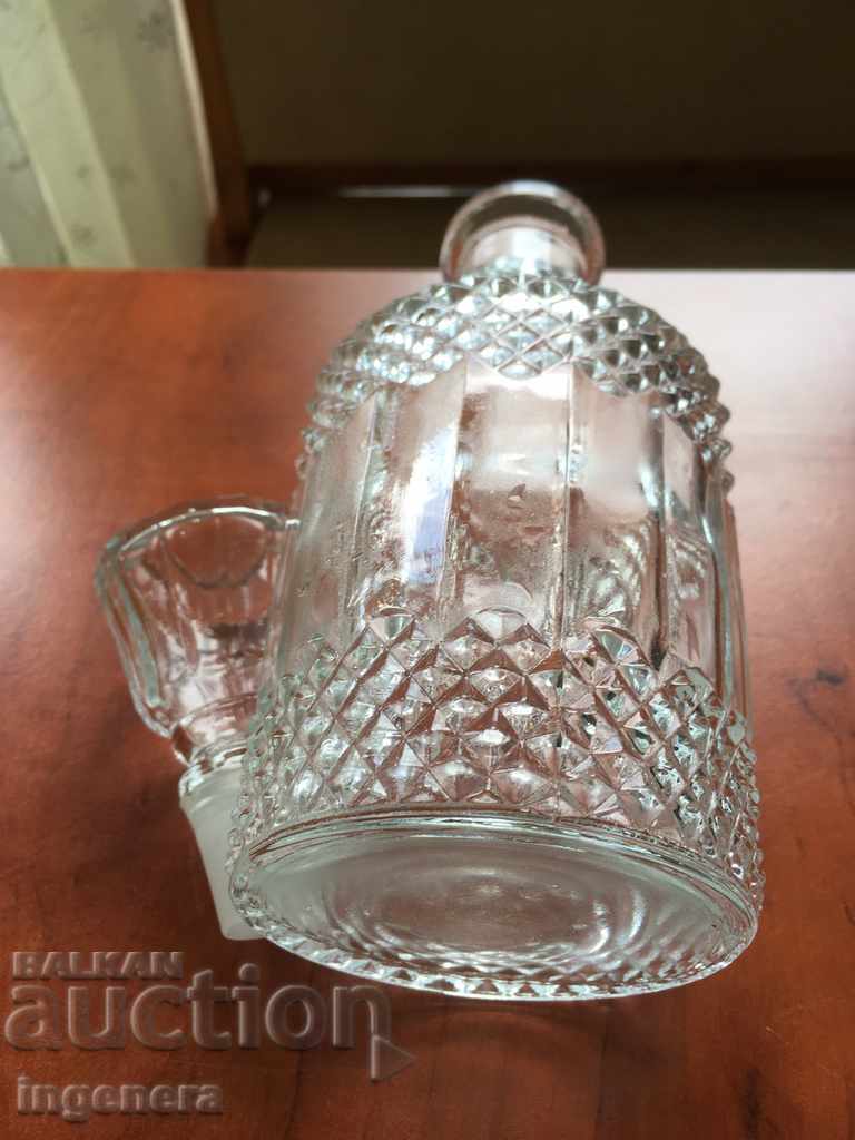 Auction  GARAPHA BOTTLE GLASS THICK REPEFNO