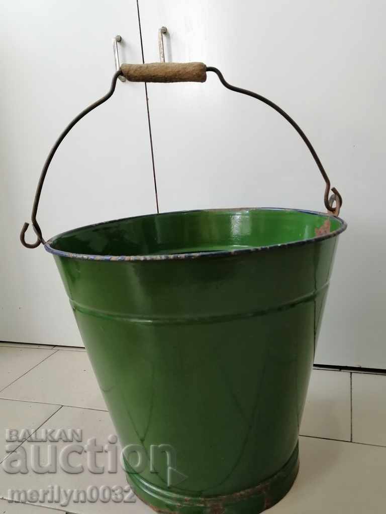 Enamel bucket from the time of the Soca enameled vessel basin NRB Enamel bucket from the time of the Soca enameled vessel basin NRB