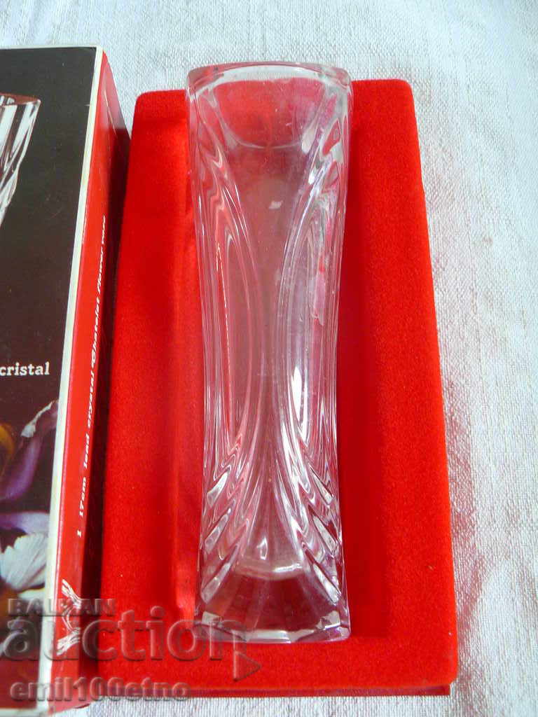 Small crystal vase France with price 15.00 BGN | € 7.67 Small crystal vase France with price 15.00 BGN | € 7.67