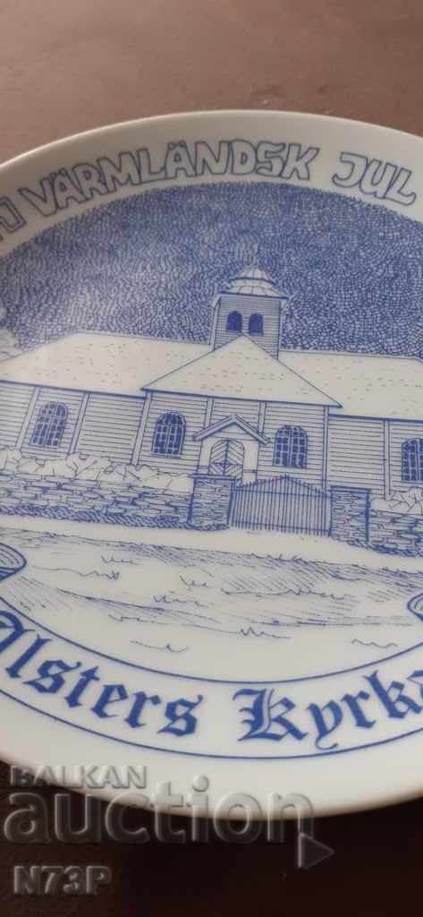 Delivery of COLLECTOR'S PORCELAIN PLATE.