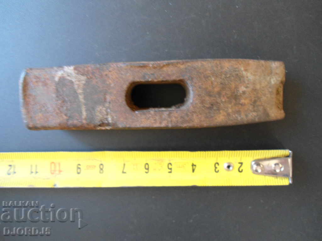 An old hammer with price 2.00 BGN | € 1.02 An old hammer with price 2.00 BGN | € 1.02