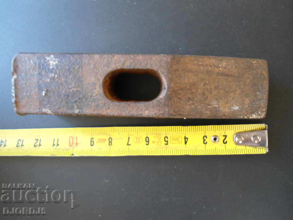 An old hammer with price 3.00 BGN | € 1.53 An old hammer with price 3.00 BGN | € 1.53