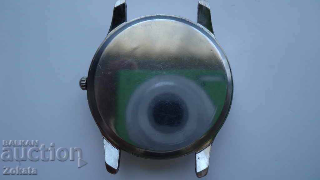 Quartz watch. It works. with price 5.00 BGN | € 2.56 Quartz watch. It works. with price 5.00 BGN | € 2.56