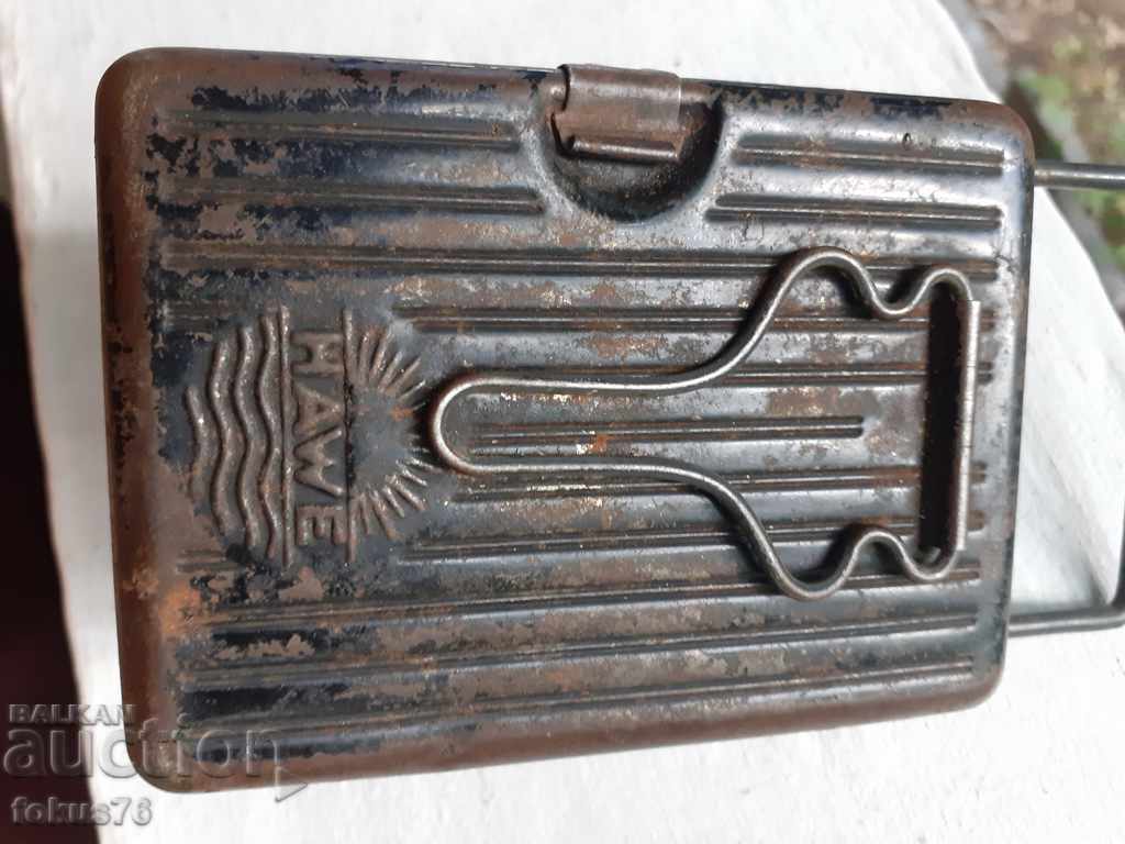 Auction OLD GERMAN FLASHLIGHT WITH MAGNIFIER HAWE LAMP WW2 WERMACHT Auction OLD GERMAN FLASHLIGHT WITH MAGNIFIER HAWE LAMP WW2 WERMACHT