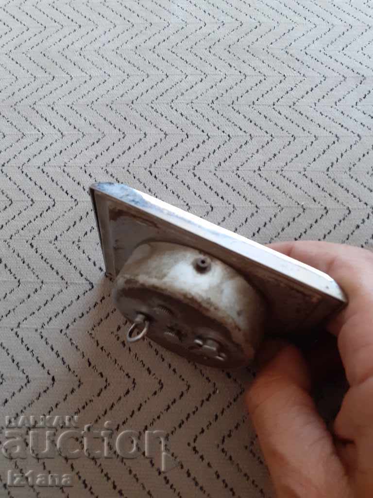 Delivery of Old clock, Pioneer alarm clock