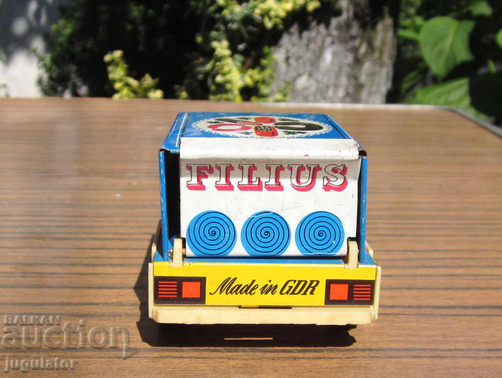 Delivery of old german metal sheet metal toy truck truck Delivery of old german metal sheet metal toy truck truck