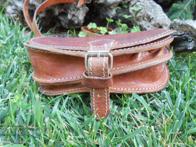 Δημοπρασία Παλιά γερμανική δερμάτινη τσάντα κυνηγιού