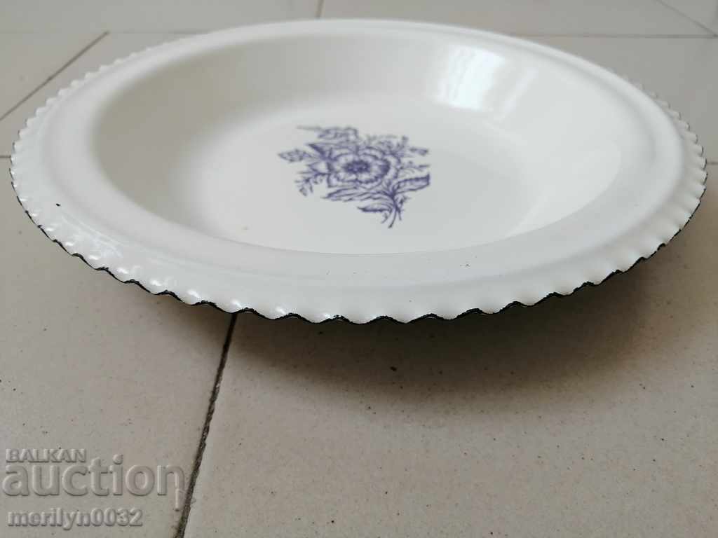 Enameled tray plate enamel enameled dish with price 44.00 BGN | € 22.50 Enameled tray plate enamel enameled dish with price 44.00 BGN | € 22.50
