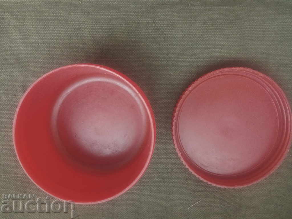 Bulgarian plastic box for food from the sauce with price 10.00 BGN | € 5.11 Bulgarian plastic box for food from the sauce with price 10.00 BGN | € 5.11