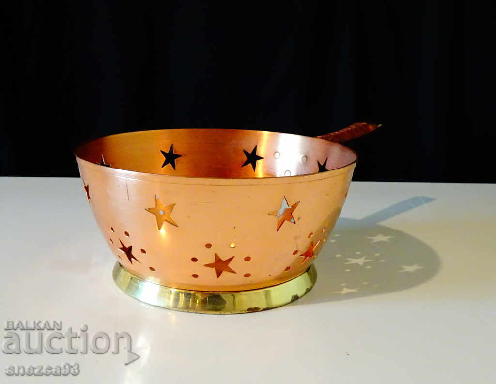 Copper candy dish, candlestick with handle and openwork with price 18.00 BGN | € 9.20 Copper candy dish, candlestick with handle and openwork with price 18.00 BGN | € 9.20