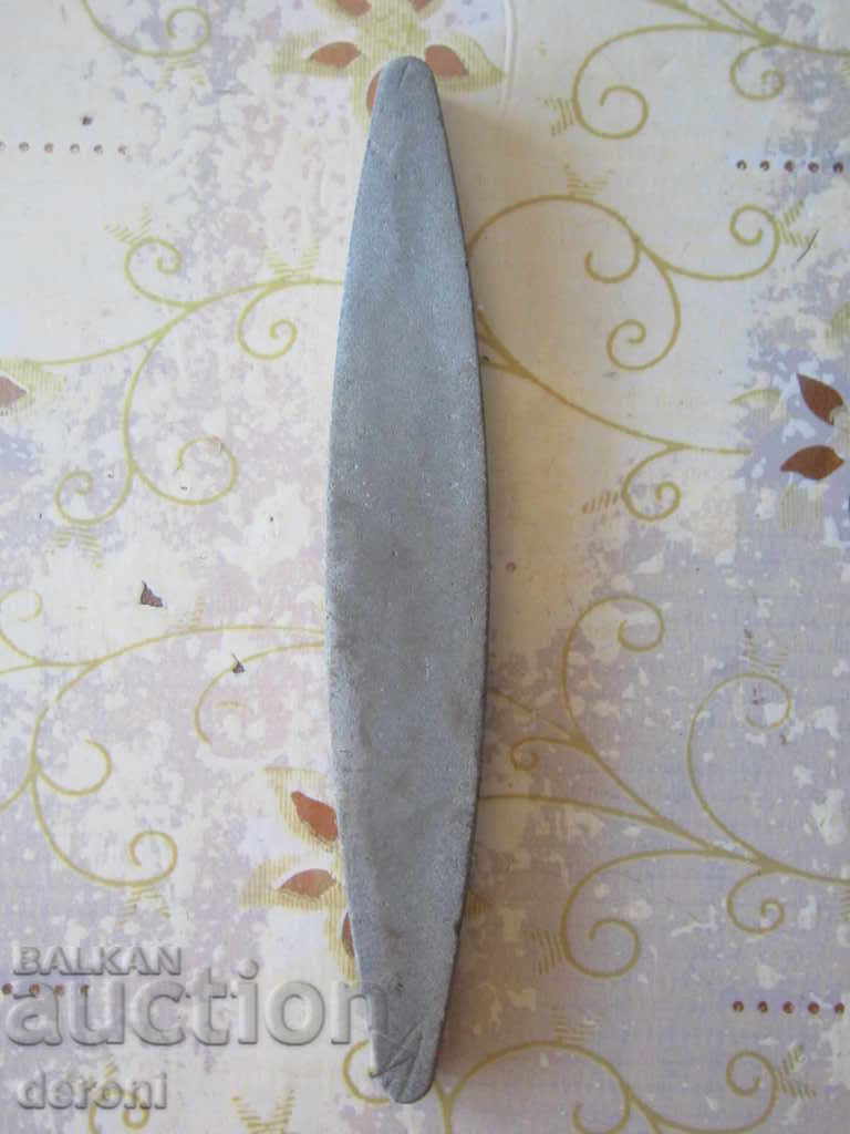 German sharpener stone belgium cuticle razor with price 10.00 BGN | € 5.11 German sharpener stone belgium cuticle razor with price 10.00 BGN | € 5.11