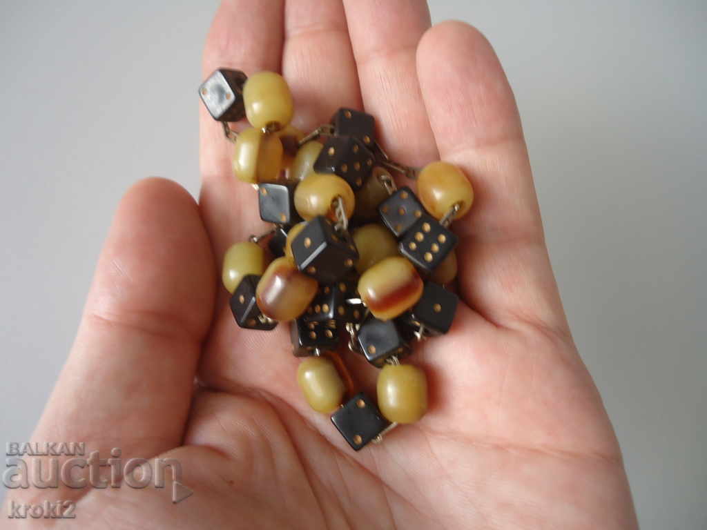 Δημοπρασία Ένα παλιό κομπολόι του τζογαδόρου