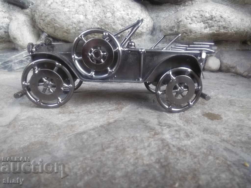 Large metal retro car. - 7