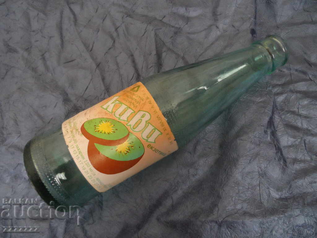 Delivery of a bottle of Kiwi exotica Delivery of a bottle of Kiwi exotica