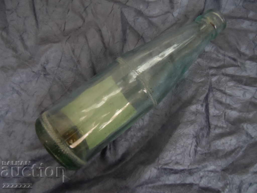 Auction bottle of Kiwi Benax Auction bottle of Kiwi Benax