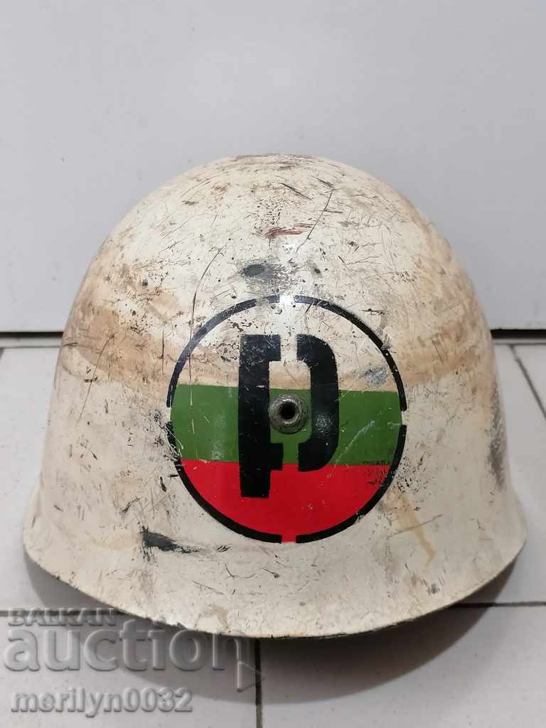 Delivery of Bulgarian helmet M-74 of an army adjuster Delivery of Bulgarian helmet M-74 of an army adjuster
