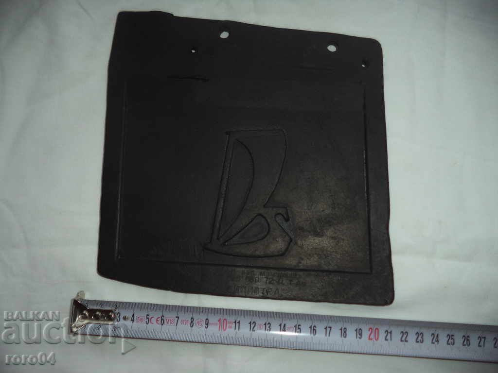 LADA - COLUMN with price 8.99 BGN | € 4.60