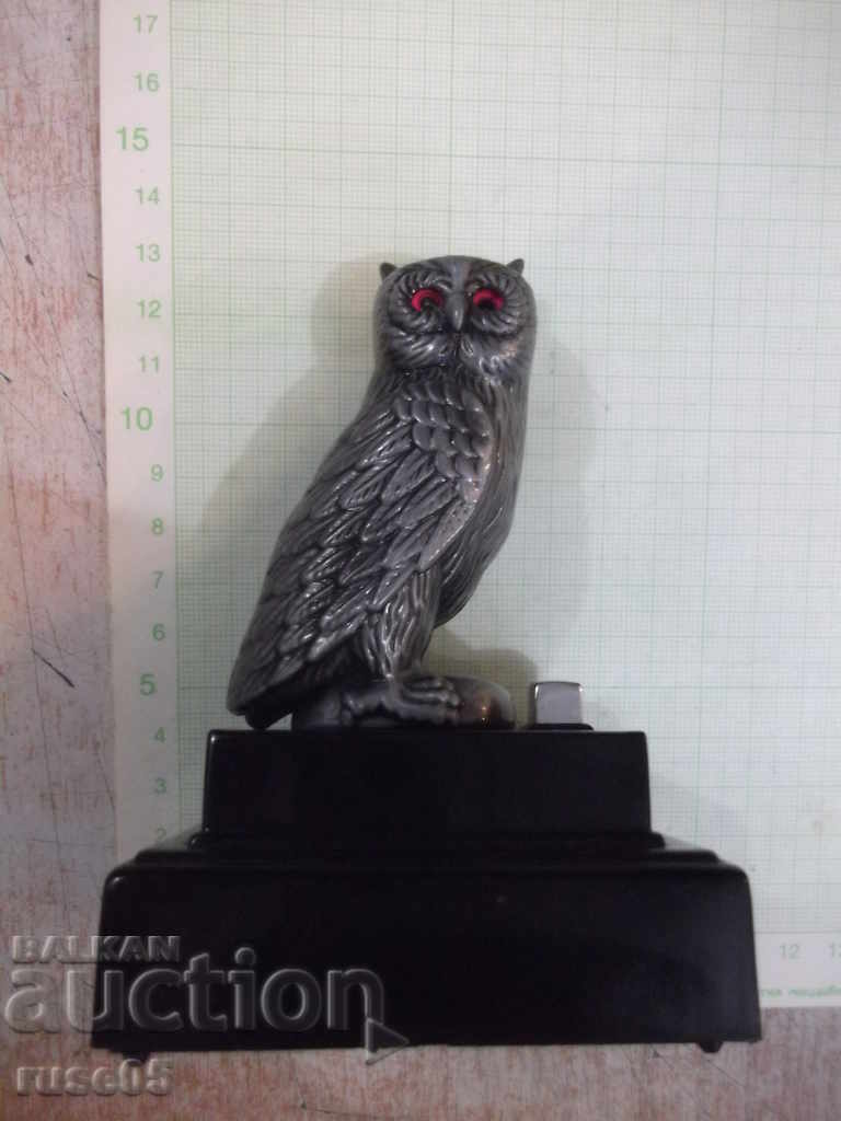 Lighter "Owl" gas piezoelectric with soft flame working Lighter "Owl" gas piezoelectric with soft flame working