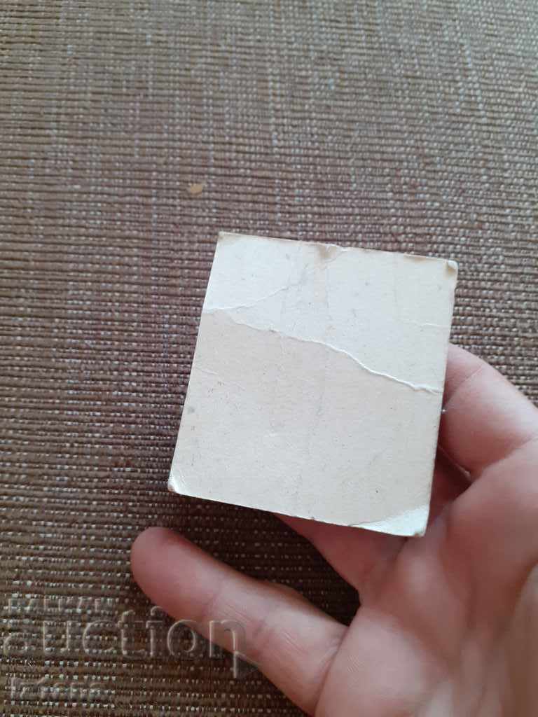 Δημοπρασία Παλιό μίνι φίλτρο τσιγάρων Δημοπρασία Παλιό μίνι φίλτρο τσιγάρων