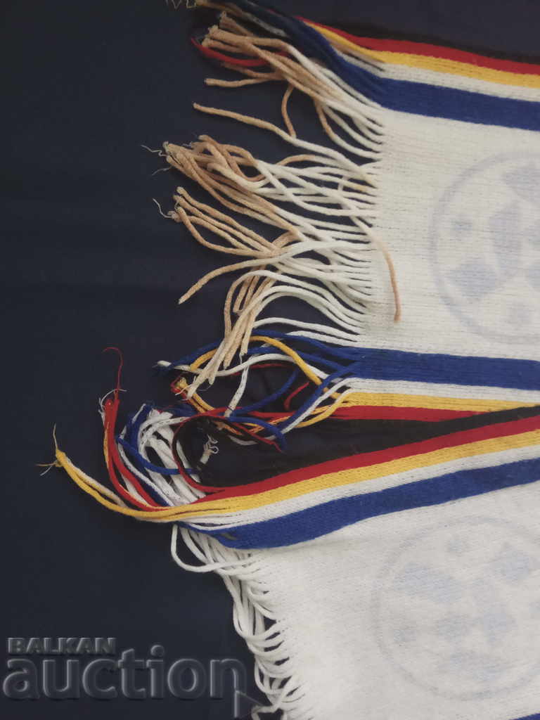 Γερμανικό φουλάρι ποδοσφαίρου Στουτγκάρδη Kickers με τιμή 20.00 BGN | € 10.23 Γερμανικό φουλάρι ποδοσφαίρου Στουτγκάρδη Kickers με τιμή 20.00 BGN | € 10.23