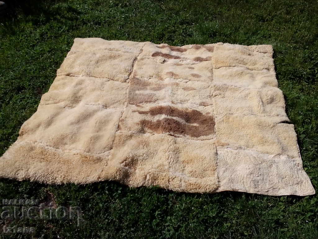 Доставка на Стара естествена кожа Доставка на Стара естествена кожа