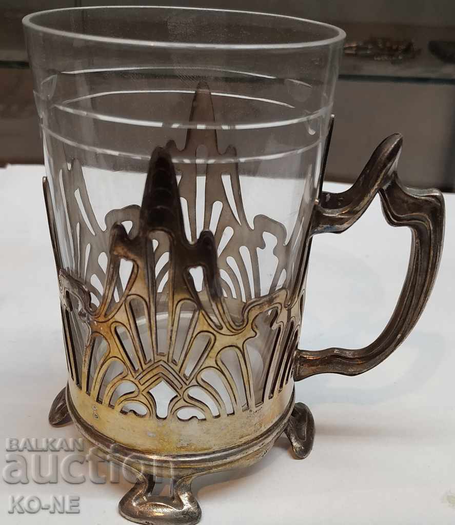 Доставка на Чаши за чай Доставка на Чаши за чай