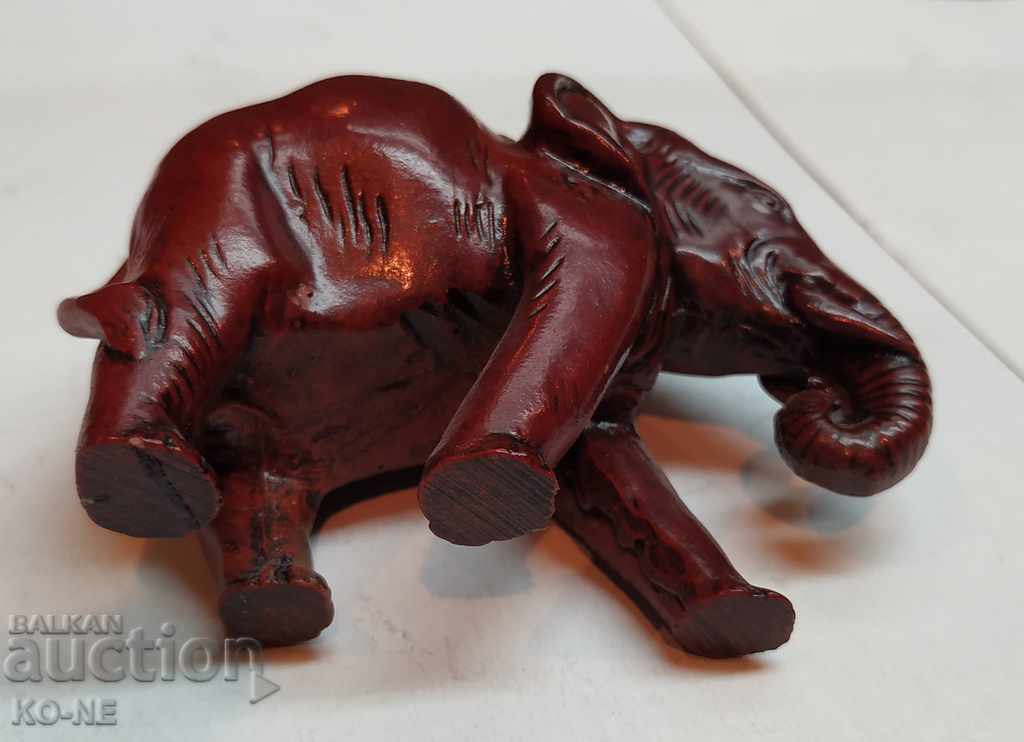 Elephant figurine - 7 Elephant figurine - 7