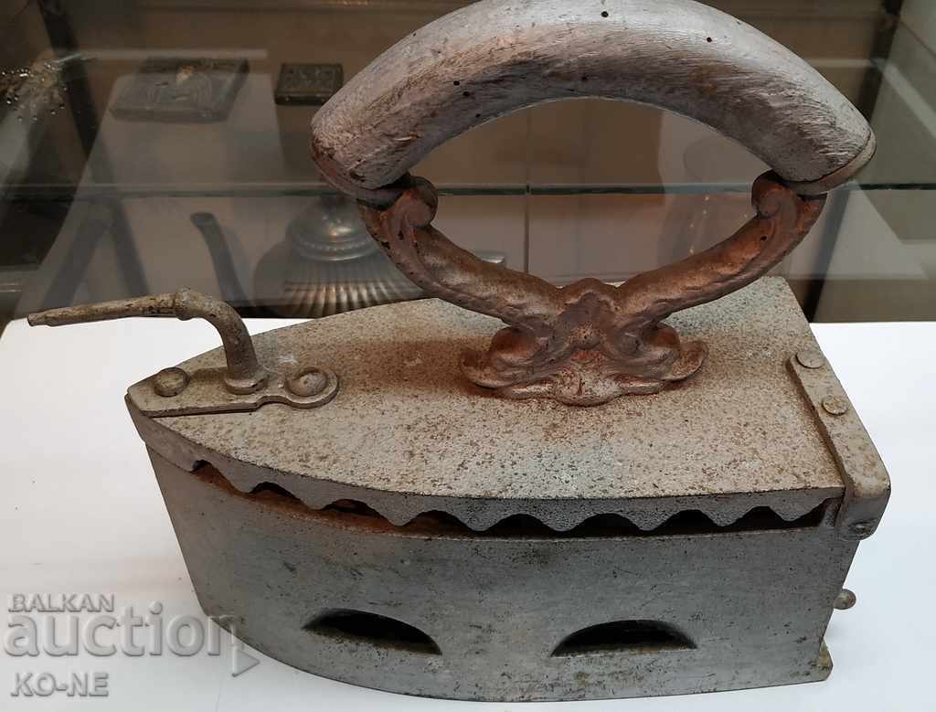 old iron with price 50.00 BGN | € 25.56