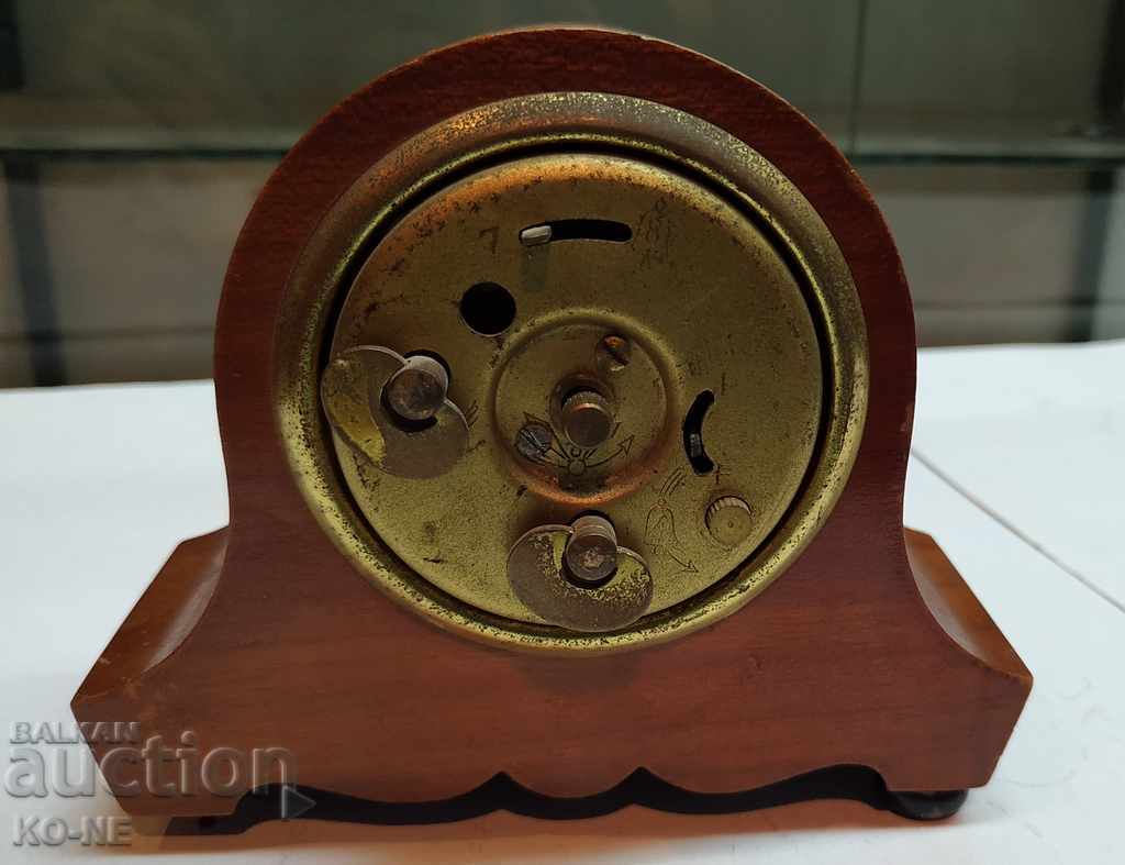 Delivery of Desktop clock Hamburg America