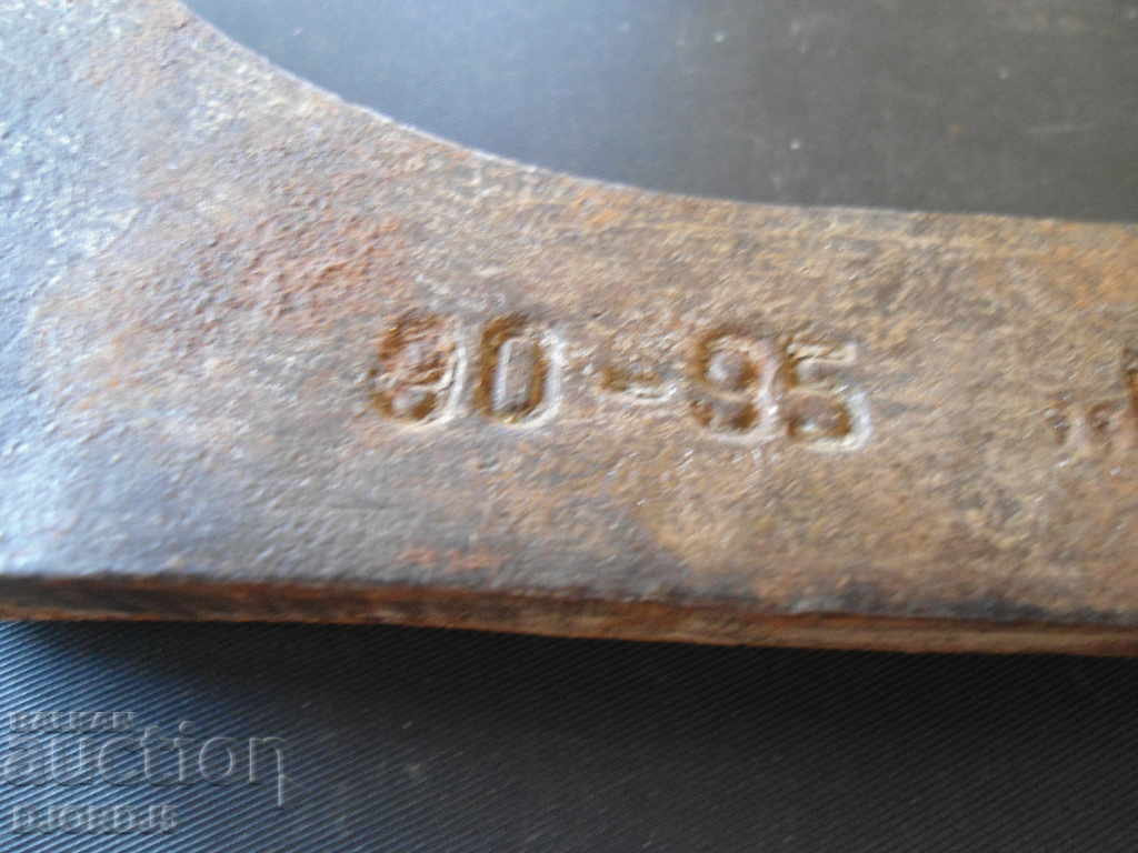 Auction  Old key, "FIVE DAYS", Gabrovo