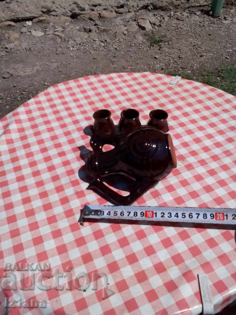 Servicii vechi de ceramică casnică cu preț 10.00 BGN | € 5.11