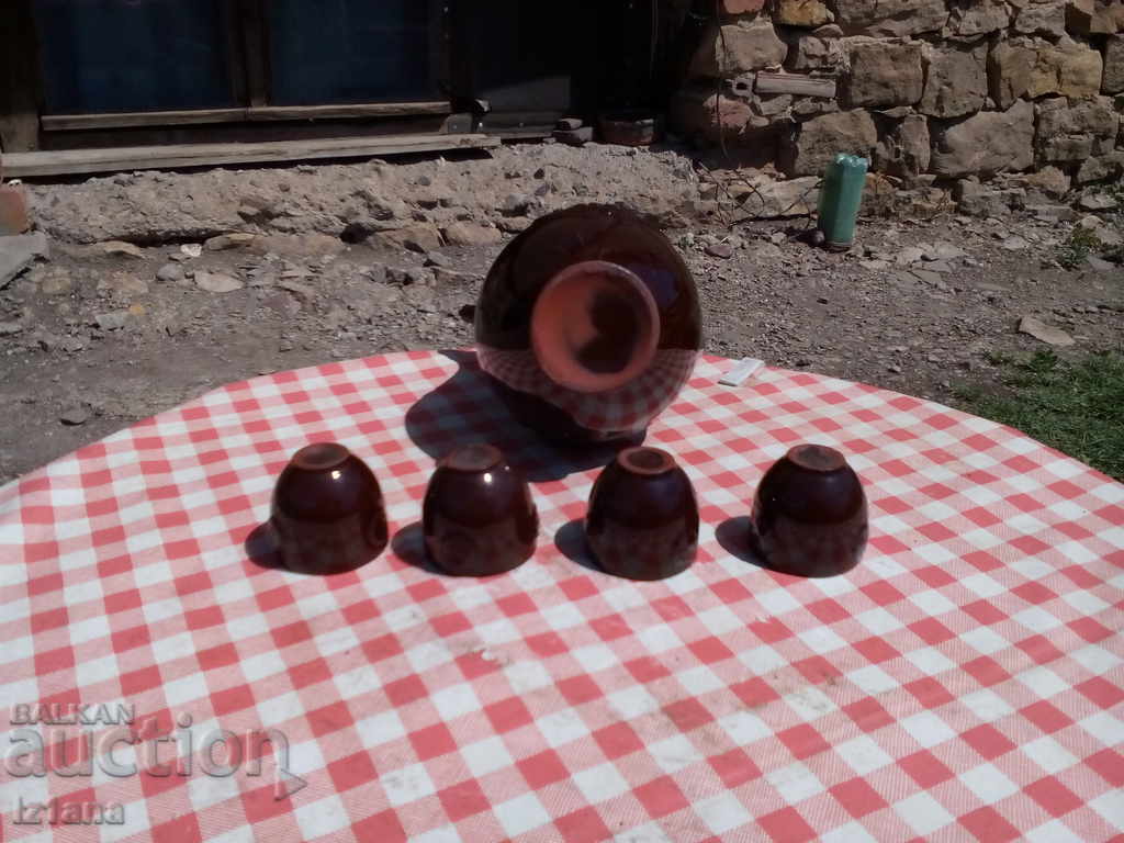 Delivery of Old household ceramic service